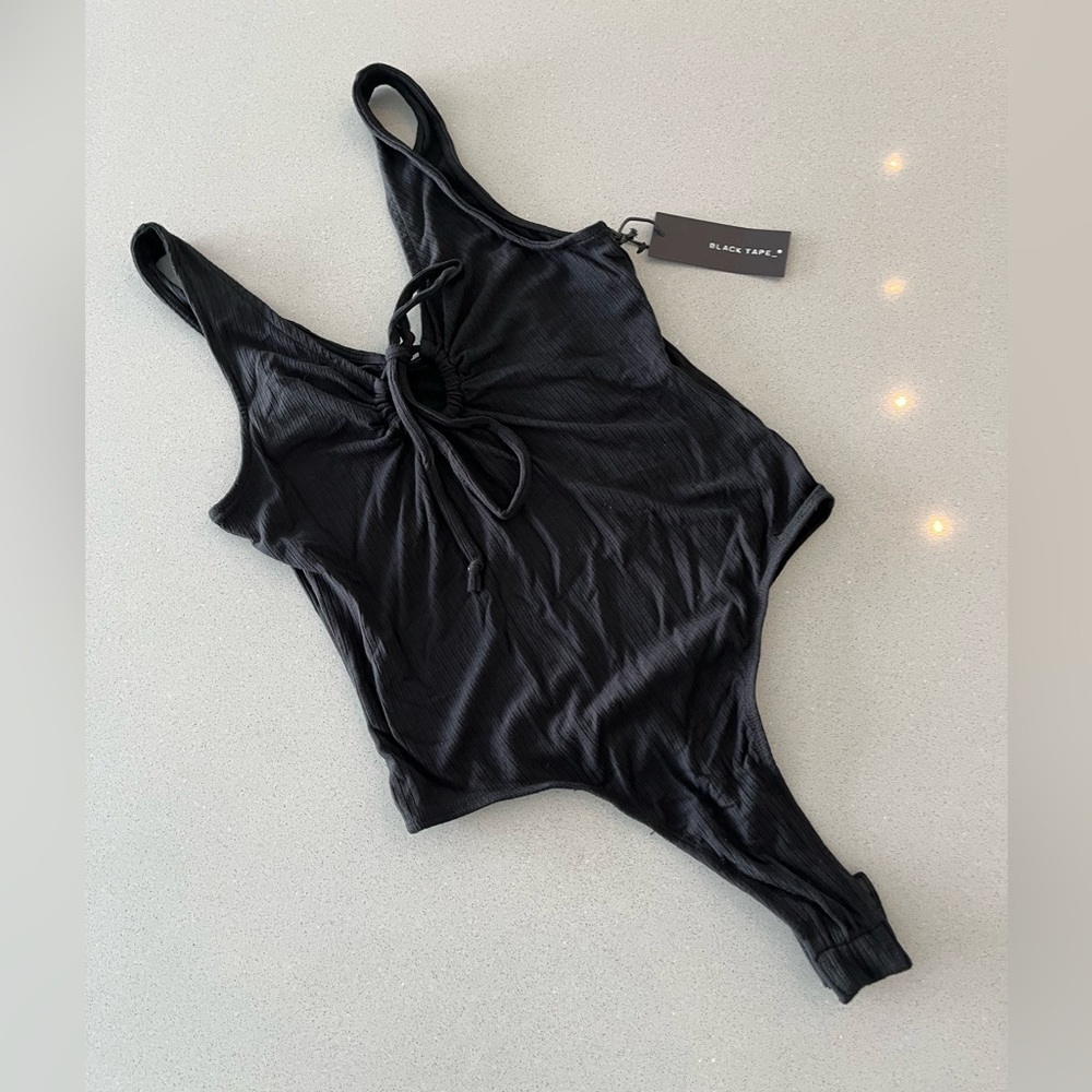 BLACK TAPE | RIBBED FRONT TIE BODYSUIT